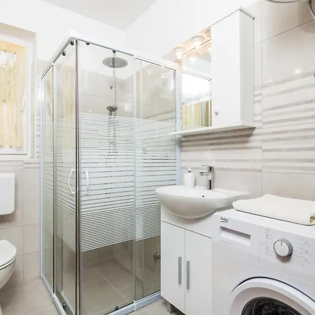 Apartment Amazing In Barbat na Rabu